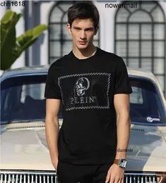 Rhinestone Plein Philipps Pp Tshirt koszulki Top Men Wysokiej jakości różowe koszulki T-shirty klasyczne wysokie marka Skull Streetwear Designer 5SDQ