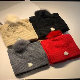 Gorro feminino outono e inverno ovelhas de pelúcia designer frisado chapéu feminino cachecol doce cor ao ar livre férias viagens namoro quente carta bordado gorro