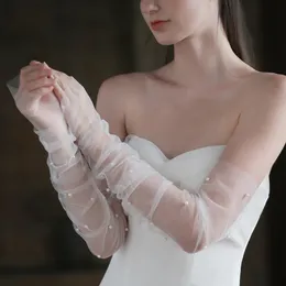 Five Fingers Gloves WG052 Exquisite Wedding Fingerless Long Tulle Pearls Brides Bridesmaid Sleevelet Women Marriage Accessories 231010