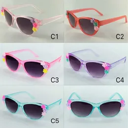 Baroque Cat Eye Kids Sunglasses With Flower Children Sun Glasses Girl Pretty Shade Eyewear UV400 5 Colors Whole227u