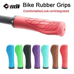 Cykelstyrningskomponenter ODI MTB Cykelgrepp Gripsocktäta styret täcker Anti Slip Låsbar Ergonomisk cykelgummibollhandtag 231010