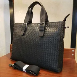 Handväska portfölj BVS Designer Bag Woven Sticking Knoted Y med logotyp Tote för män Young People Top Layer Calf Leather Hand Woven Business Leisure Portcase Gift L3pm