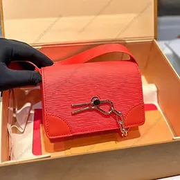 Tragbare Steamer-Brieftasche aus beschichtetem Canvas-Leder, Umhängetaschen, Luxus-Designer-Flip-Umhängetasche mit Magnetverschluss und symbolträchtigem Ketten- und Stiftverschluss