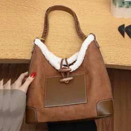 Tote Bag Niche New Cross Body Women's Bag Autumn and Winter Large Capacity High-end Feeling Single Shoulder Underarm Fur Bag 230915