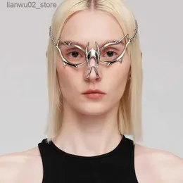 Andra modetillbehör Nya Cyberpunk Advanced Metal Facial Ornaments Oregelbundna skarpa Tassel Mask Halloween Party Jewelry Accessories för män och kvinnor Q231011