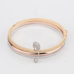 Szerokie szpilki Rose unisex paznokcie bransoletka Wylewa 18 -karatowa złota biżuteria bransoletki dla kobiet dziewczyny panie set luksusowy projektant ds. Urodzin przyjęcie weselne