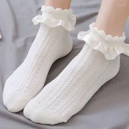 Женские носки, 1 пара, белые кружевные носки в стиле Лолиты с рюшами, милые женские хлопковые короткие носки до щиколотки с бантом, Harajuku JK