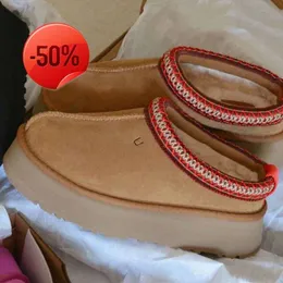 Kapcia Tasman Tazz Winter Plush i zagęszczony pluszowe ciepłe bawełniane buty skórzane i futrzowe zintegrowane buty śnieżne pół sandały i Slipper Wysoka jakość