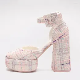 Topuklu Sandalet Kadın Toka Strap Dantel Tasarımcı Sandalias de Mujer P D Topuk Cap Eti Sanalia