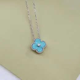 Christmas limited edition 2022 Pendant Necklaces van clef clover Pendant Necklaces for men designer jewelry