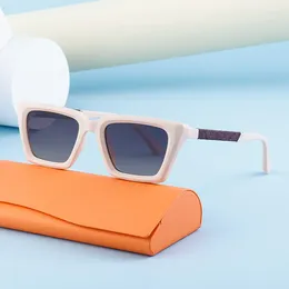 Óculos de sol 2023 moda gato olhos para mulheres de alta qualidade sentido pequeno quadro resistente uv óculos homens uv400 gafas de sol