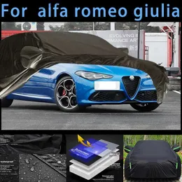 Okładki samochodowe dla Alfa Romeo Giulia Ochrona Ochrona Ochrona Outdorem Pełna okładka na śnieżne okładkę Słońca Wodoodporna wodoodporna odstępka akcesoria samochodowa Q231012