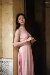 Etniska kläder rosa aodai Vietnam cheongsam klänning vietnamesiska traditionellt långa ärmar