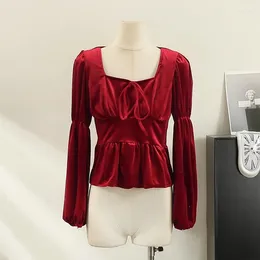 Bluzki kobiet francuskie vintage dla kobiet Wszechmocne aksamitne tkaninę koronkową kwadratowe kołnierz długie rękawowe koszulki femme topy mody blusas