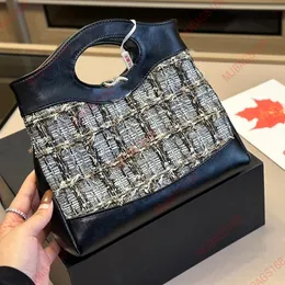 Stora varumärkesvävda lilla doftande handväskor kan användas som en crossbody ryggsäck Luxurys designer väskor designer tote vävd väska 24 cm