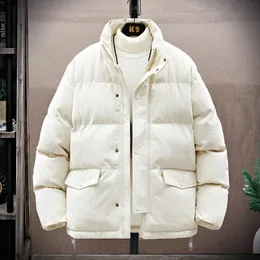 Męskie kurtki dla mężczyzn zimny płaszcz na zimową kurtkę Corduroy parkas stojak na kołnierz bawełniany High Street gruba ciepła moda vintage 231011