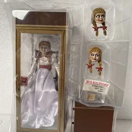 Trajes de mascote Neca Figura Annabelle chega em casa Annabelle Figuras Figura de ação Modelo Boneca de brinquedo 18 cm 7 polegadas Roupas reais Decoração móvel conjunta