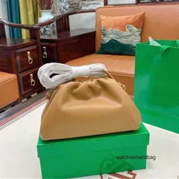 Projektant Botegs v luksusowa torba chmur mini te same torby torebka miękka skórzana torba damska pojedyncze ramię
