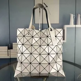Bags Women's 2023 Sequins Three Mansions Spliced Handheld Geometric Diamond Grid Six Bag Single Shoulder High Capacity Tote