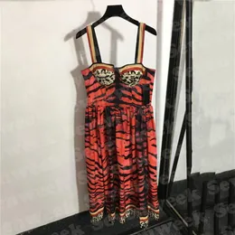 Tiger mönster kvinnliga sexiga lyftklänningar för fest bröllop mode ärmlös dam vest klänning sommar kjolar kläder266u