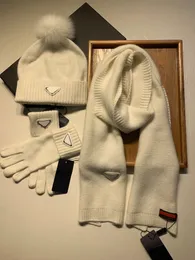 Brand Hat and Scraf Designer Gloves 3Sets Men Men Womin Winterr Hat Scalf wełna hawajska szalik