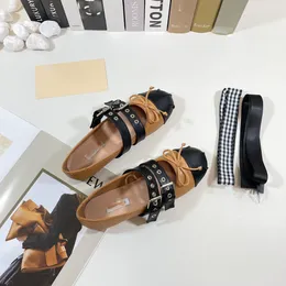 Tasarımcı Marka Kadın Bale Ayakkabıları Tekne Ayakkabıları Yay Flat Mary Jane Rahat Retro Elastik Grup Siyah Beyaz Pembe Gri Kırmızı Kahverengi Ayakkabı Boyutu 35-40