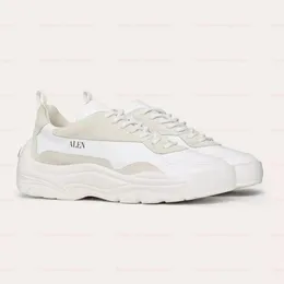 高品質のLuxurysデザイナーカジュアルシューズGumboys Calfskin Sneaker Trainers for Men Femon Calf Leather Sued