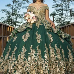 Green Quinceanera klänningar 2024 Gold Lace Appliques Mexikansk bollklänning Prom Party Dress Vestidos Butantes 15 ANOS