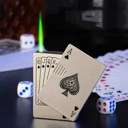 Accendini di vendita calda metallo creativo carta da poker butano senza gas antivento fiamma verde accendino laterale ciclo di accensione gonfiabile giocattolo da uomo