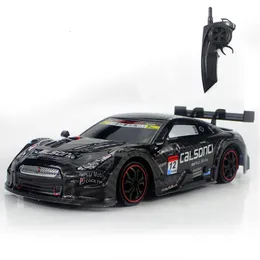 Электрический радиоуправляемый автомобиль RC для GTR 2 4G Drift Racing Championship 4WD Off Road Radio Remote Control Vehicle Электронные игрушки для хобби Дети 231013