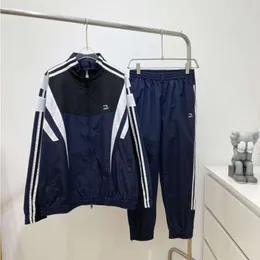 Designer Mens Balencaigaity Jacket broderier Letter Casual Set för män och kvinnors älskare Solskyddsmedel Sprint Coat Sports Pants Balanciaga