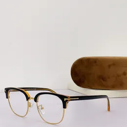 Designer TF Ladies Solglasögon Glasögon Män Euro American Style Optiska receptlinser tillgängliga glasögon Frame God kvalitet