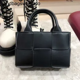 BottegassVenetas Bolsas Arco Tote Bag Aa Designer Abottegas Ueneta Novo Mini Doce Tecido Mulheres Compras Portátil Um Ombro Crossbody Dois Tem frj