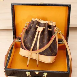 Мини-сумка-ведро Лучшие роскошные дизайнерские сумки через плечо Сумка женская модная кожаная сумка Сумка оптом съемный плечевой ремень