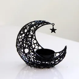 Ljushållare Metal Moon Shape Stand Art Crafts Hollow Candlestick Ornaments Holiday Gift Home Decor for Christmas Wedding Party