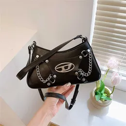 Super Hot Women's Bag 2023 New Sweet Cool Spicy Girl Underarm Single Shoulder Oblique Cross 5783