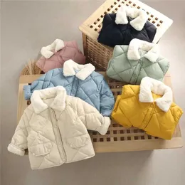 Daunenmantel 2023 Neue Baby Jungen Mädchen Baumwolljacke Kinder Kleinkind Pelzkragen Revers Knopf Unten Dicker Warmer Mantel Winter Oberbekleidung 2-6 Jahre J231013