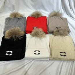 designer Winter Bean uomini e donne FashionLuxury berretti design cappelli in maglia autunno berretto di lana lettera jacquard cappello teschio caldo unisex