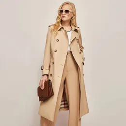 Kadınlar 2024 Tasarımcı Burr Tasarımcı Orijinal Trench Moda Klasik İngiliz Bej Beyaz Ceket Bel ile Top Casual