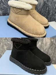 Bottines de neige chaudes et épaisses en laine d'agneau pour femmes, à la mode, à tête ronde, antidérapantes, à semelle épaisse, à manches, nouvelle collection hiver 2023