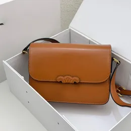 Designerväska ce väska kalvskinn stort brev spänne triomp axel ryggsäck läder en axel kvinnors väska hög kvalitet crossbody väska vintage maillard stil väska