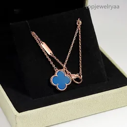 Fashion Necklace Pendant Femininity Advanced Delicate Lucky Single Flower Four-leaf Clover Designer Pearl Agate Plated 18k Jewelry