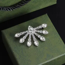 Water droplet drill delicate luxury designer brooch Valentine's Day wedding bride party gift designer jewelry