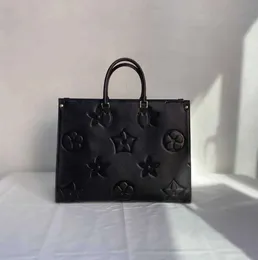 Designer väskor kvinnor väska handväskor präglade blommamonogram onthego gm mm kvinnors handväska handväska den tote axel kvinnliga ryggsäck på språng lo 955ess