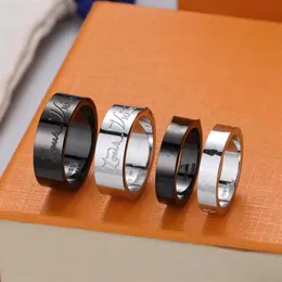 2021 New Jewelry Titanium Band Rings Steel Silver Black Ring Men and Women's Fashion Association Gift292M