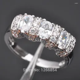 Pierścienie klastra Klasyczna biała kamień cyrkonia sześcienna dla kobiet srebrna platowana biżuteria rozmiar 6 7 8 9 s099