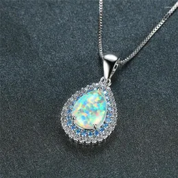 Chaînes Mode Opal Cristal Goutte D'eau Charme Pendentif Collier Brillant Clavicule Chaîne Pour Femmes Filles Cadeaux De Fête Bijoux Dz844