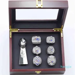Europa America Stile Uomo Donna Donna Acciaio al titanio 6 Nuovi anelli patriota Set trofeo Super Bowl Modello con lettera incisa Lov296x