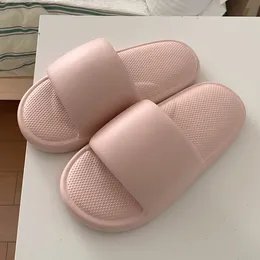 Erkek Pantoufle Tasarımcı Slipper Kadın Moda Pembe Klasikler Plaj Slide Açık Sandalet Siyah Beyaz Masaj Terlik Boyut 36-41