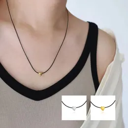 Naszyjniki wisiorek Rhysong moda czarna lina 316L stal nierdzewna gładki złoty kolor srebrny kolor mini -serce urok dla kobiet prezent